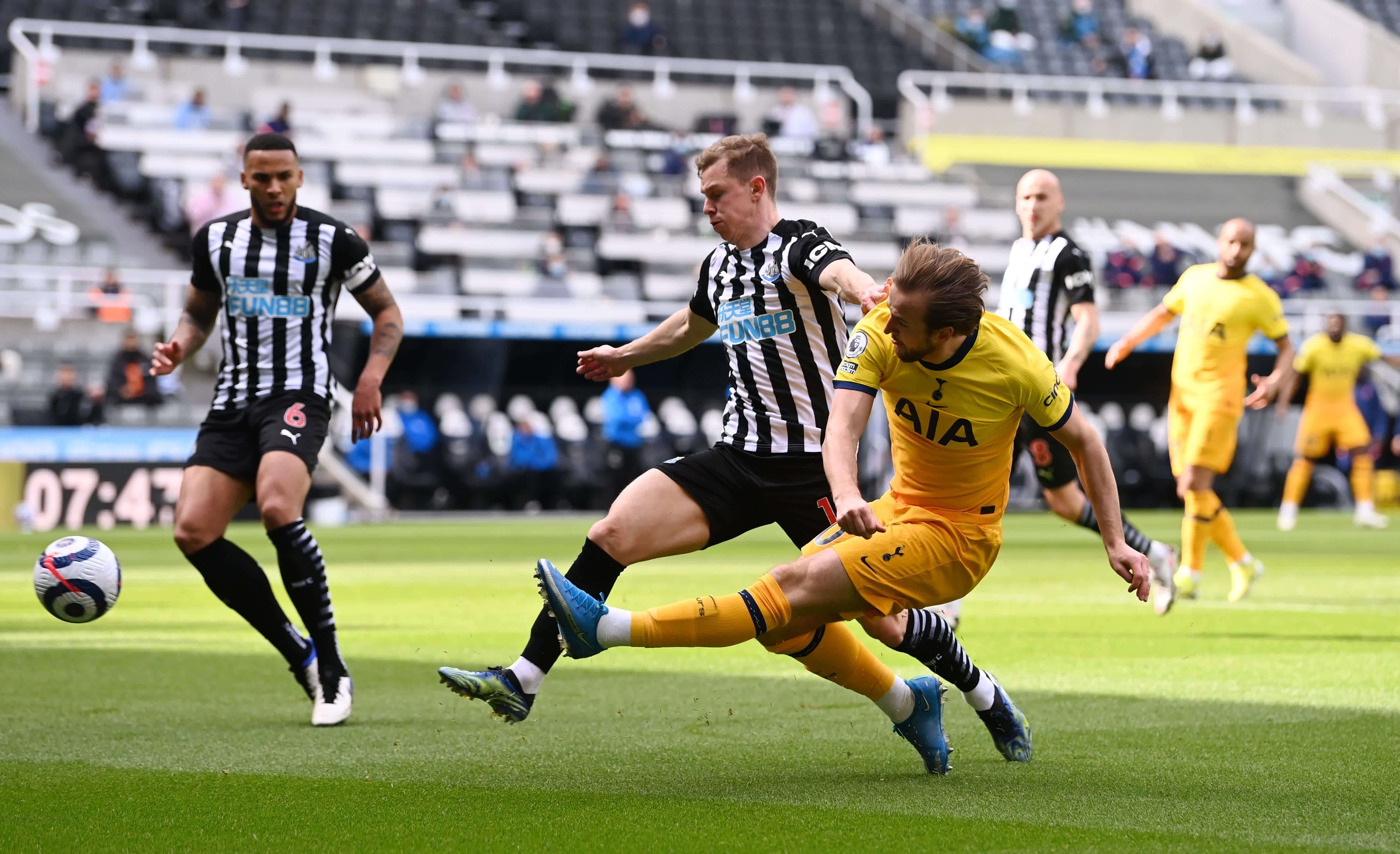 詹俊：水晶宫擅长抓转换机会；利物浦须补充高水准中卫.