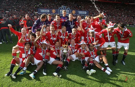 更衣室的老 更衣室的老